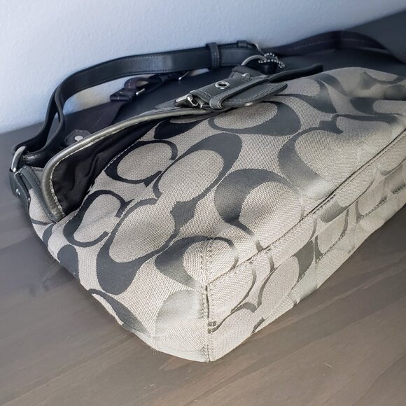 Gray Coach Women's Shoulder Bag - Picture 8 of 15